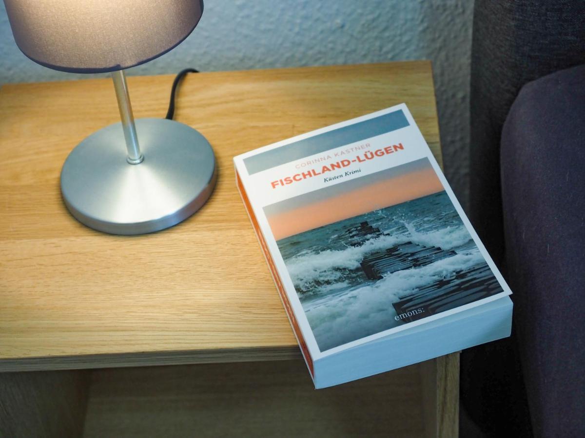 Ferienwohnungen Meerfarbig Zingst - Haustierfrei -Terrasse Mit Strandkorb Oder Balkon - E-Ladesaeule - Parkplatz - Wlan - Fahrradschuppen - Waschtrockner - Ruhig Und Zentral - Nichtraucher المظهر الخارجي الصورة
